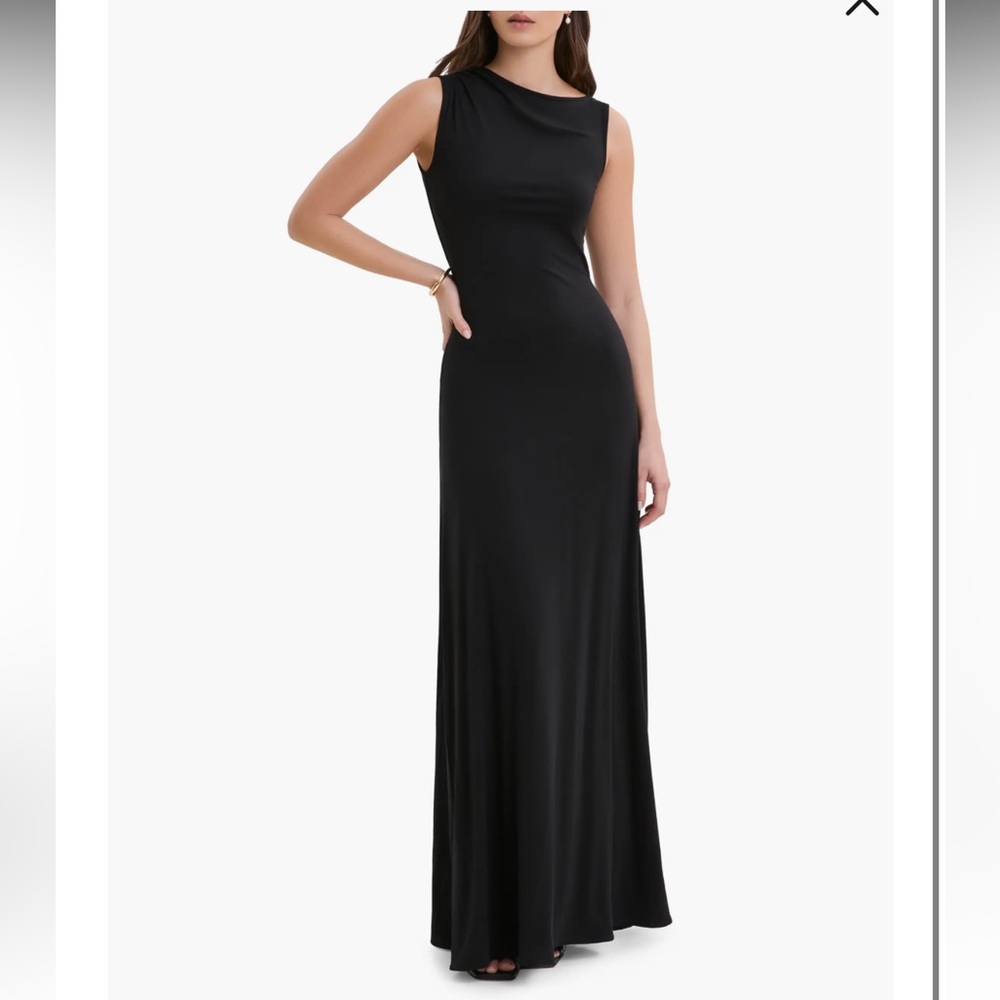 Classic Black Sleeveless Maxi Dress